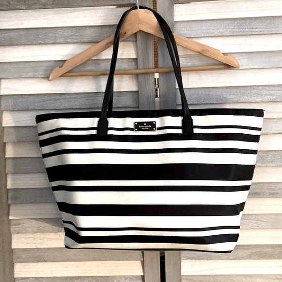 Kate Spade tote - Picture 1 of 8